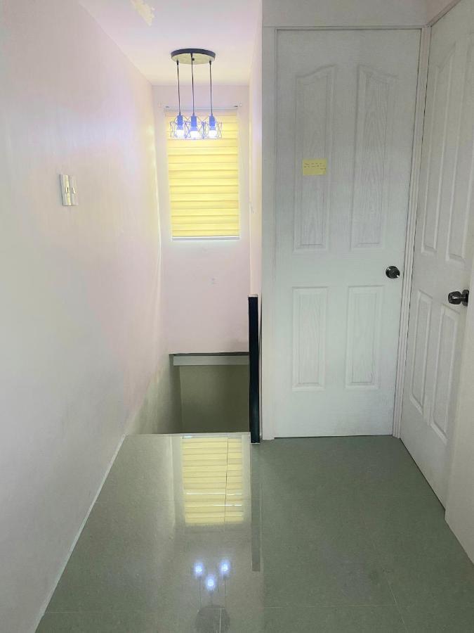 2 Bedroom Townhouse In Bacolod City Eksteriør billede