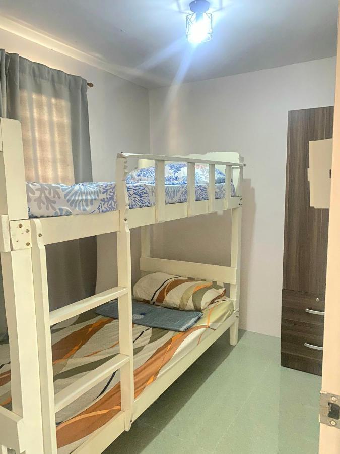 2 Bedroom Townhouse In Bacolod City Eksteriør billede