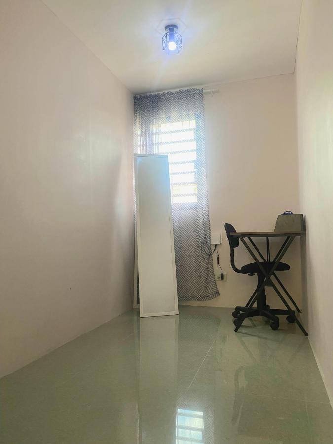 2 Bedroom Townhouse In Bacolod City Eksteriør billede